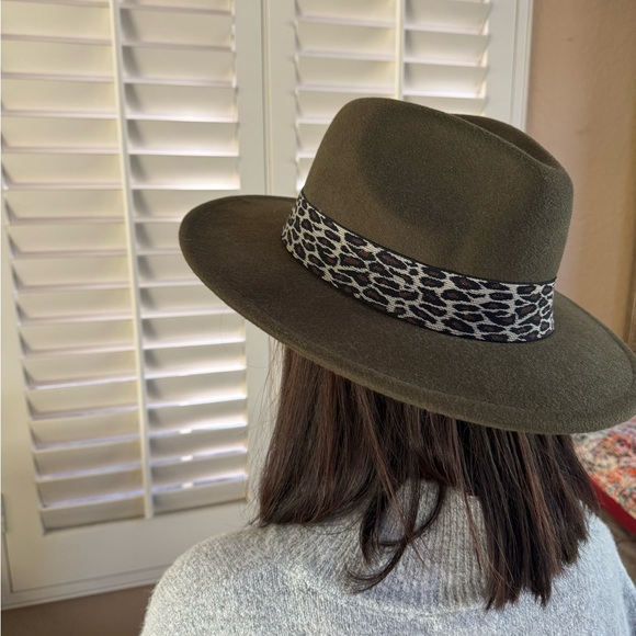 Fedora hat - Picture 3 of 4